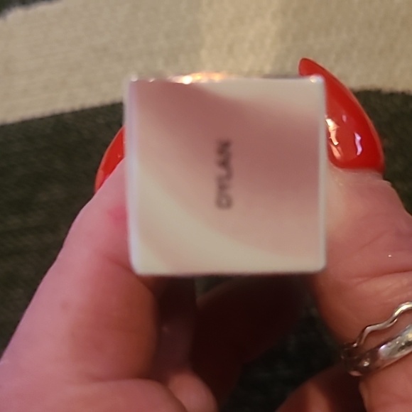 NIB BUXOM FULL ON LIP POLISH IN DYLAN - Picture 2 of 2